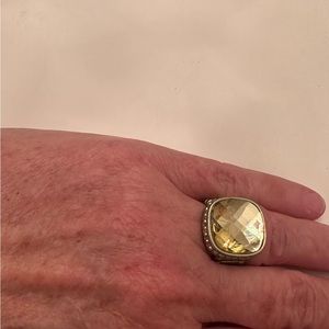 Champagne colored stone ring - 0/S